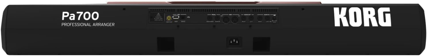 Korg Pa700
